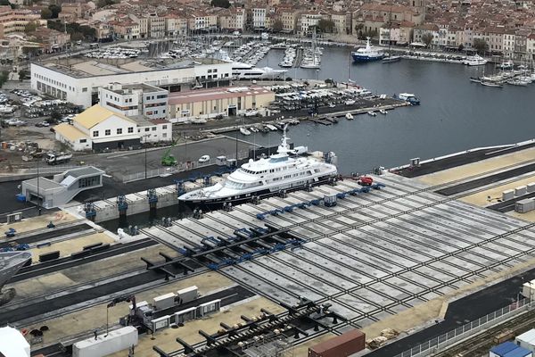 Ascenseur à super yachts chantier naval