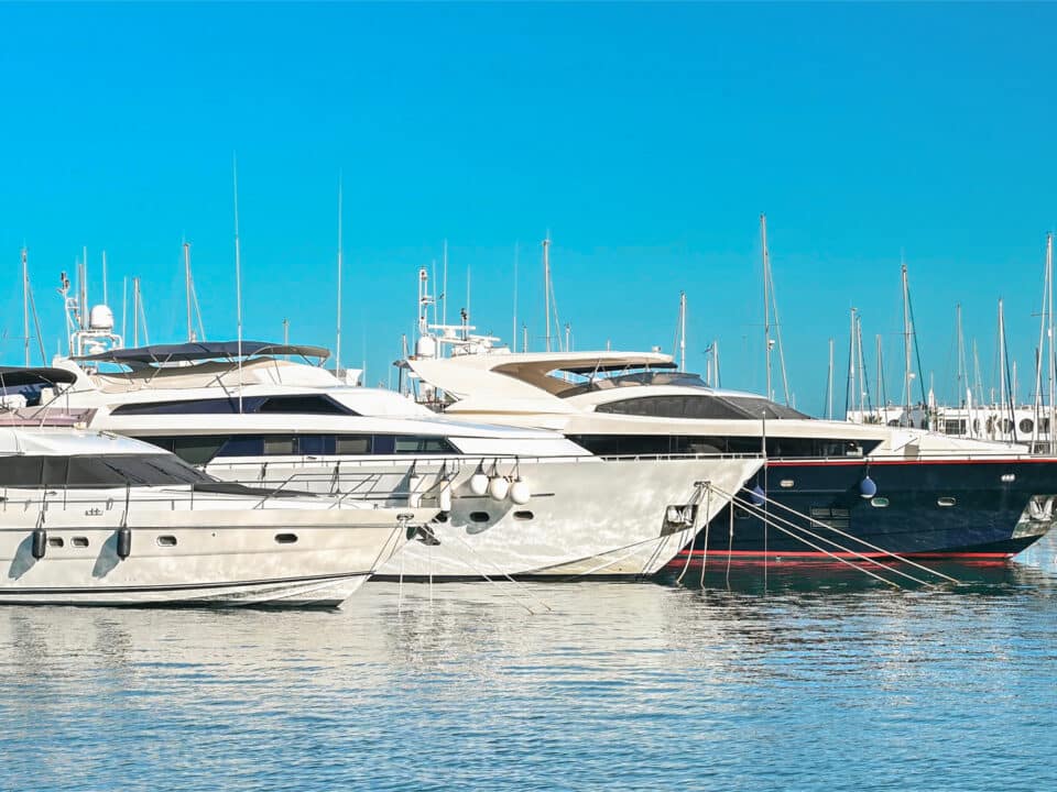 GT (Gross Tonnage) et UMS (Universal Measurement System) dans le yachting professionnel